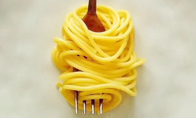 Na jakim ogniu gotować makaron? Osiągnij idealne al dente!