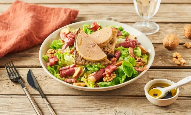 Salade de gésiers : maîtrisez la recette crousti-fondante du Sud-Ouest