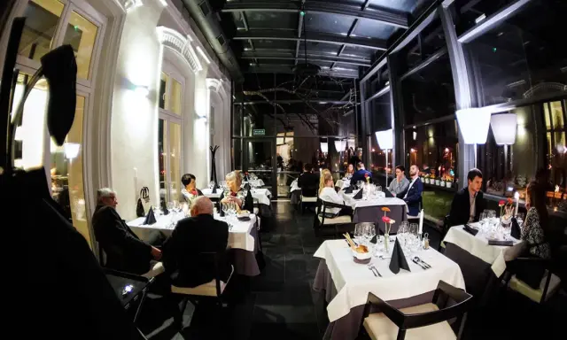 Odkryj nowe restauracje w dworkach: Historia i nowoczesny smak