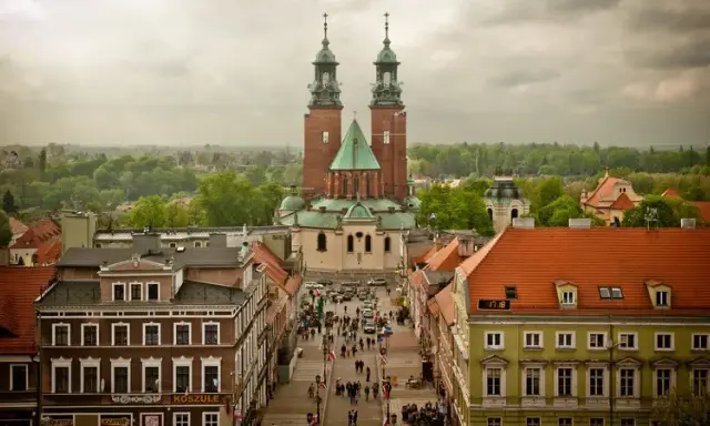 Gniezno: Odkryj serce Polski! Twój przewodnik po historycznej podróży