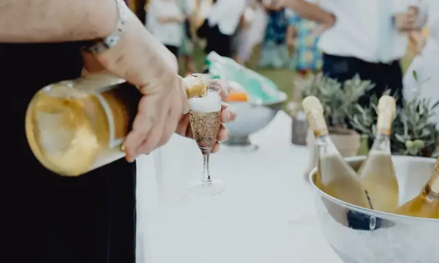 Ile kosztuje catering na wesele? Uniknij ukrytych kosztów!
