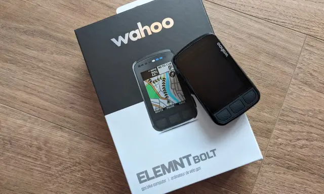 Nowy Wahoo ELEMNT BOLT v2, komputer rowerowy GPS, gotowy na przygodę.