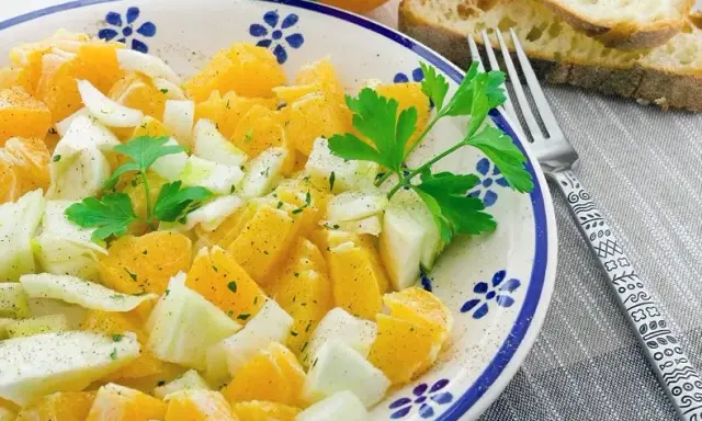 Insalata Finocchi e Arance: Ricetta Facile, Varianti e Benefici