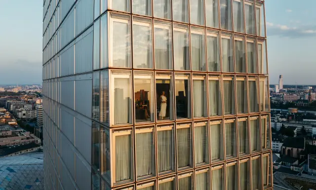 Frankfurt Marriott Hotel: Luxus, Aussicht & Top-Lage