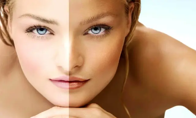 Rostro dividido: piel pálida con un cool undertone y piel bronceada. Ojos azules intensos.