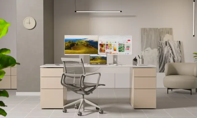Bureau moderne avec double écran affichant des paysages et des inspirations visuelles. Une excellente recommandation écran pour un espace de travail stimulant.