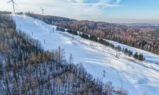 Góra Kamieńsk: Otwarcie 2026 daty, godziny, ceny. Sprawdź!
