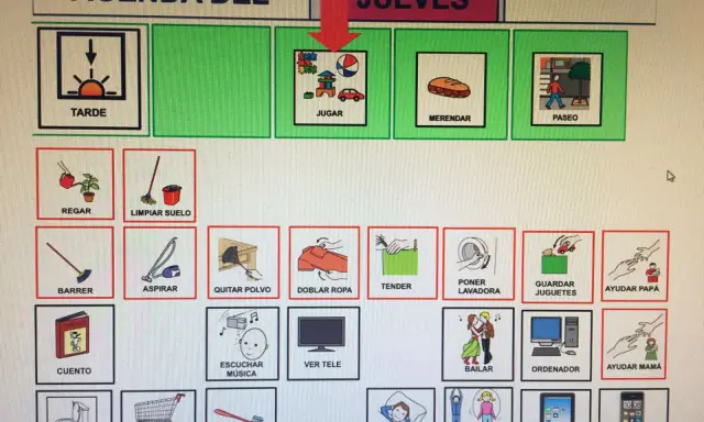 Calendario de rutinas para niños con TDAH: Jueves. Incluye actividades como jugar, merendar, pasear, regar, limpiar, barrer, aspirar, quitar polvo, doblar ropa, tender, poner lavadora, guardar juguetes, leer cuento, escuchar música, ver tele, bailar, o...