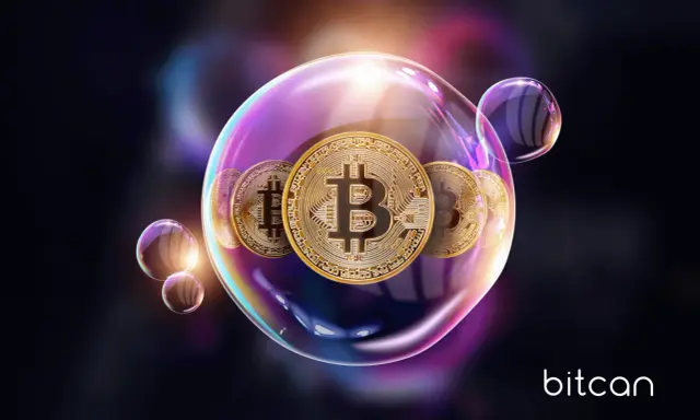 Złote monety bitcoin w bańce mydlanej, symbolizujące zmienność rynku, jak w czasach kompanii mórz południowych.