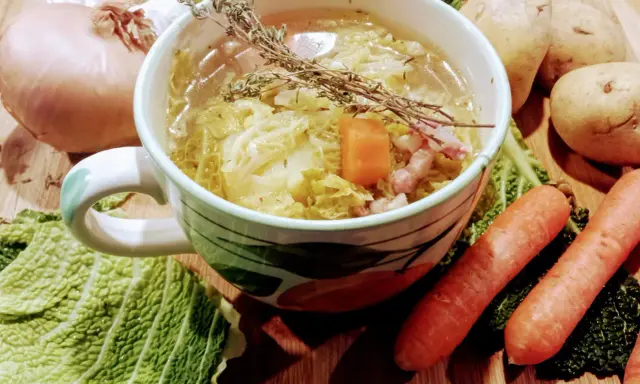 Soupe aux choux pour maigrir du ventre : mythe ou réalité ?