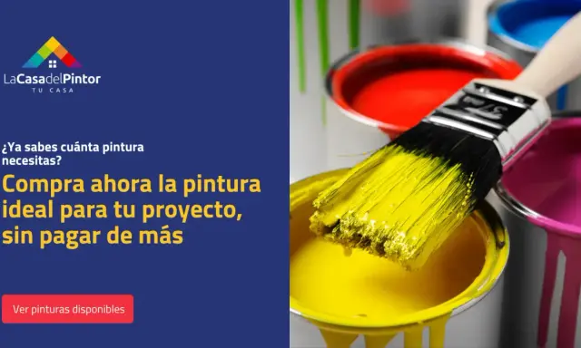 Pintura vibrante en latas abiertas, con un pincel cargado de amarillo. ¿Sabes cuánta pintura se necesita por m2? ¡Compra la ideal sin pagar de más!