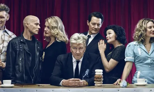 Miasteczko Twin Peaks - o co chodzi w kultowym serialu Lyncha?