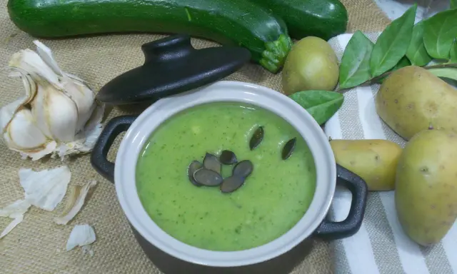 Soupe courgette pomme de terre : la recette inratable de Noël Philippe