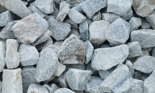 Jakie kruszywo do geokraty? Wybierz idealne i uniknij błędów!