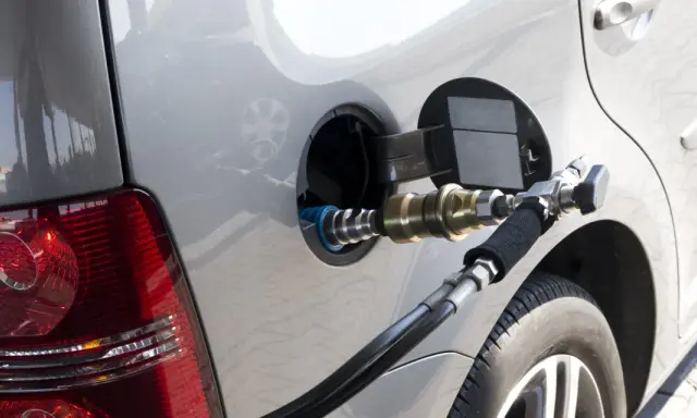 Autogaz LPG: Co to jest, jak działa i czy to dla Ciebie?