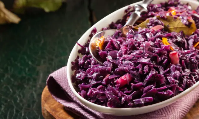 Salade de Chou Rouge : Recettes, Astuces & Bienfaits (Guide Complet)