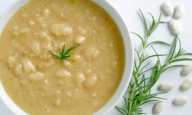 Minestra di Cannellini: Ricetta Facile, Cremosa e Varianti Golose