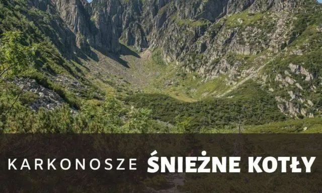 Malowniczy krajobraz Karkonoszy. Trasa przez Śnieżne Kotły oferuje widok na skaliste zbocza i bujną roślinność.