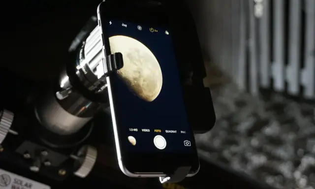 Jak zrobić zdjęcie Księżyca iPhonem? Odkryj sekrety!