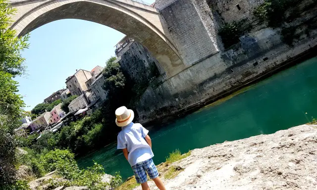 Mostar: Co warto kupić? Odkryj sekrety bazarów i lokalne smaki