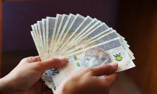 Ile możesz dorobić do renty rodzinnej w 2026? Sprawdź limity ZUS!