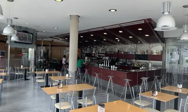 La Central Gastronómica: Menú, horarios y experiencias en A Coruña