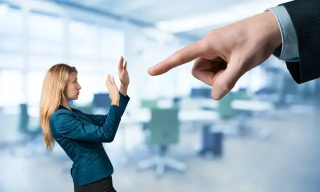 Przymusowy urlop? Kiedy szef może, a kiedy nie ma prawa?