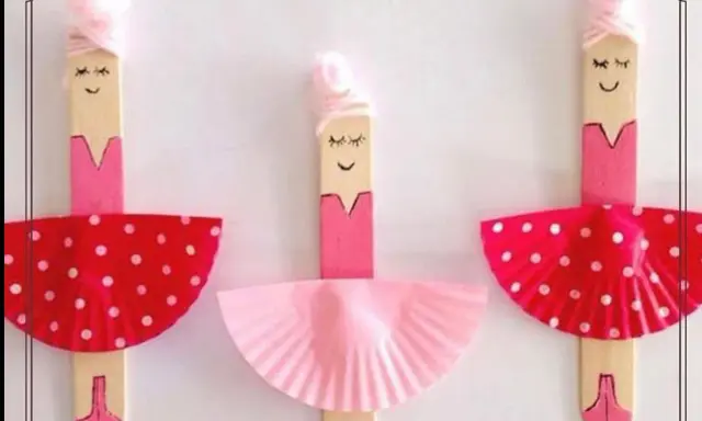 Manualidades para niños: tres bailarinas hechas con palitos de madera, papel y lana. ¡Perfectas para crear!