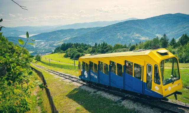 Góra Żar: Gdzie jest, jak dojechać i co zobaczyć?