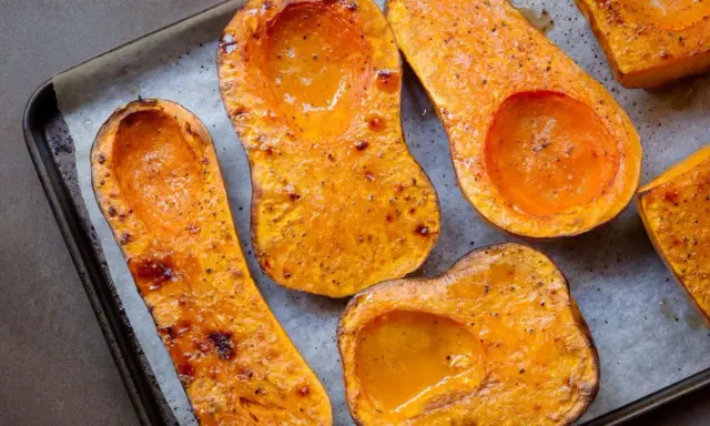 Calabaza asada, lista para deliciosas recetas con calabaza. Perfecta para un plato principal o guarnición.
