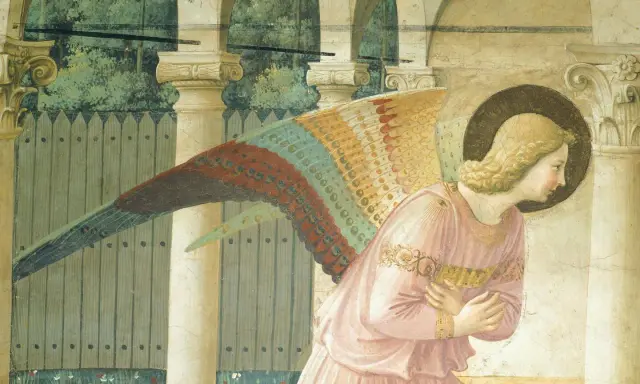 Ange aux ailes colorées, œuvre de Fra Angelico à Florence. Sa robe rose et son auréole céleste évoquent la douceur de la Renaissance.