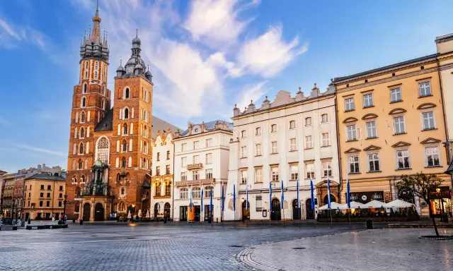 Kraków: Odkryj jego magię! Atrakcje, plany i praktyczne porady
