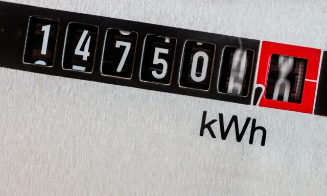 Licznik energii pokazuje 14750 kWh. To dane z licznika, które mogą być przydatne przy rozliczeniach taryfy nocnej Tauron.