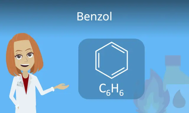 Eine Wissenschaftlerin erklärt die chemische Formel C₆H₆ für Benzol, daneben eine Flamme und eine Flasche.