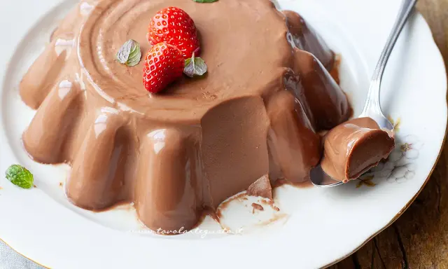 Panna Cotta: cos'è, origini, ricetta perfetta e segreti