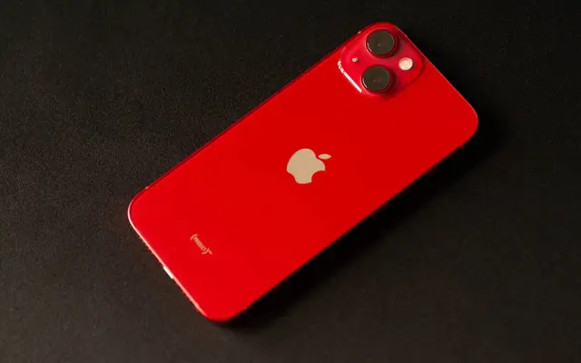 iPhone 13 bez ładowarki? Jaką wybrać i na co uważać!