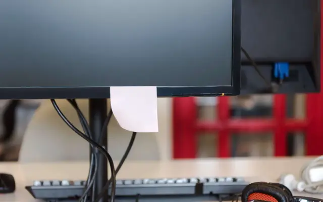 Monitor LCD: Wszystko, co musisz wiedzieć przed zakupem!
