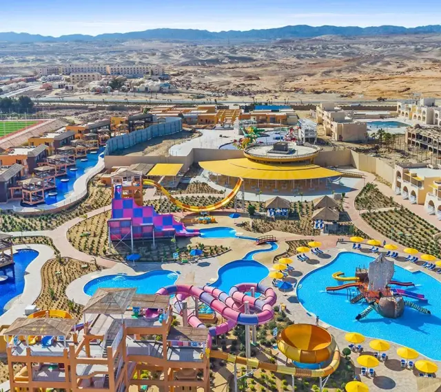 W Marsa Alam uważać na słońce i upał, ale ten aquapark z mnóstwem zjeżdżalni i basenów to świetna zabawa!