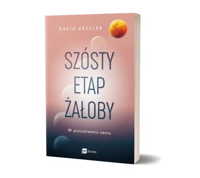 Książka "Szósty etap żałoby" Davida Kesslera, z grafiką księżyców symbolizujących etapy żałoby, w poszukiwaniu sensu.