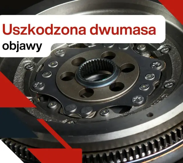 Zbliżenie na uszkodzoną dwumasę, widoczne objawy zużycia mechanicznego.
