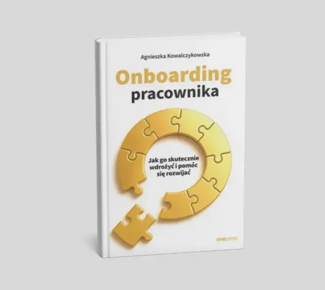 Książka "Onboarding pracownika" Agnieszki Kowalczykowskej. Jak go skutecznie wdrożyć i pomóc się rozwijać. Puzzle symbolizują proces integracji.