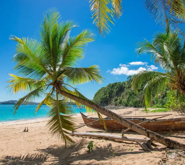 Rajska plaża na Nosy Be, kiedy jechać? Idealny czas to sucha pora, od maja do października.