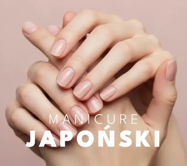 Delikatne dłonie z naturalnym połyskiem paznokci. Choć manicure japoński wady ma niewielkie, warto o nich wiedzieć przed zabiegiem.