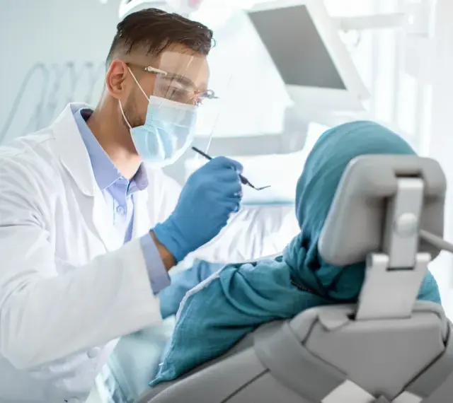 Pokonaj lęk przed dentystą: Bezbolesne metody i spokojna wizyta