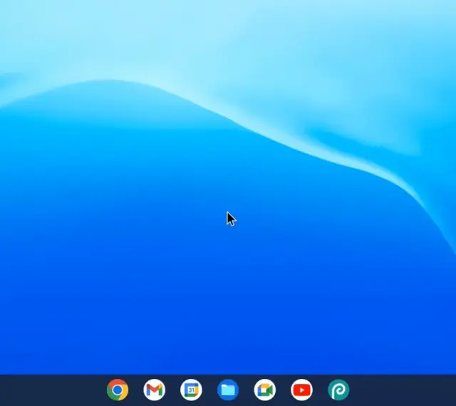 Pulpit systemu Chrome OS z niebieską tapetą i paskiem zadań z ikonami aplikacji.
