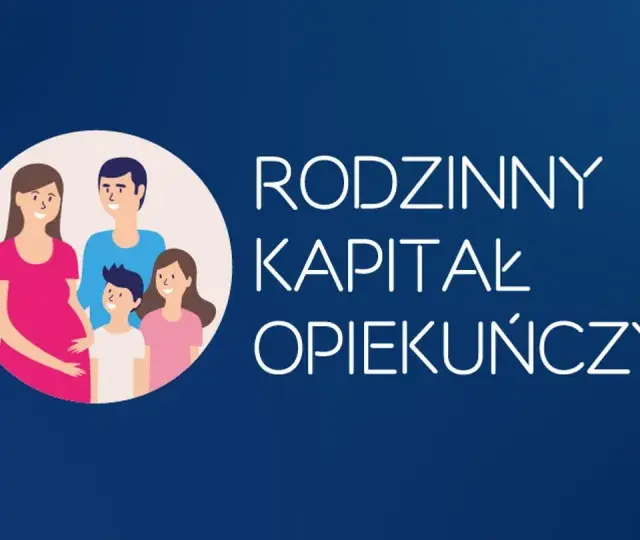 Rodzinny kapitał opiekuńczy: uśmiechnięta rodzina z ciężarną mamą, tatą i dwójką dzieci.