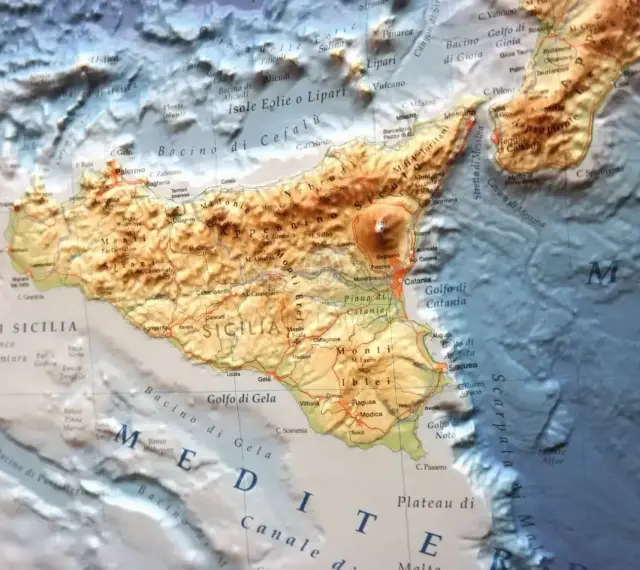 Włochy jakie morze? Mapa Sycylii i okolic, z widocznymi Zatokami: Palermo, Cefalù, Catania, Gela, Noto, oraz Morzem Śródziemnym.