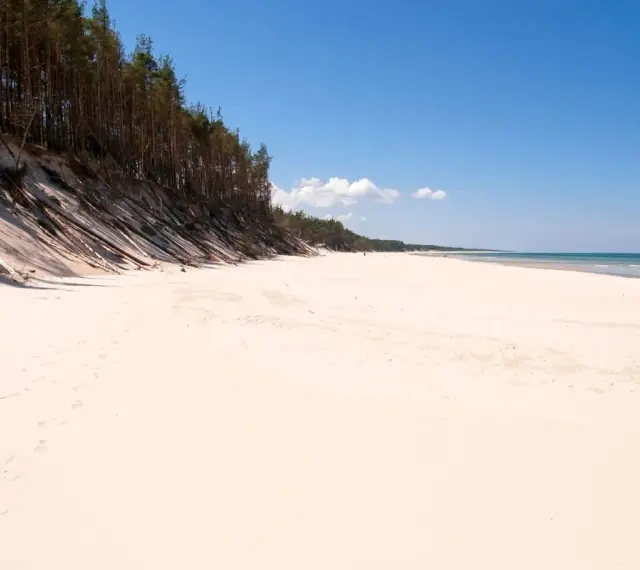 Łeba plaża wschodnia czy zachodnia – która lepsza dla Ciebie?