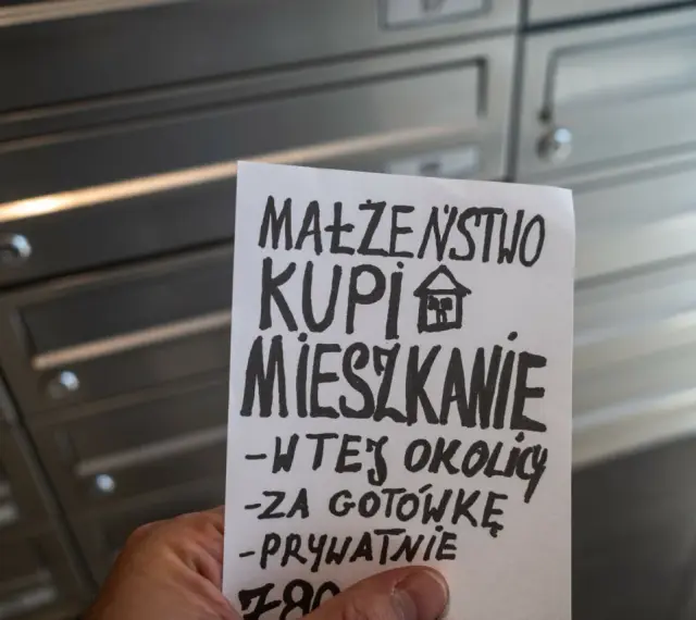 Małżeństwo kupi mieszkanie za gotówkę. Kto kontroluje rynek flipów w Polsce i czy zostanie on dodatkowo opodatkowany?