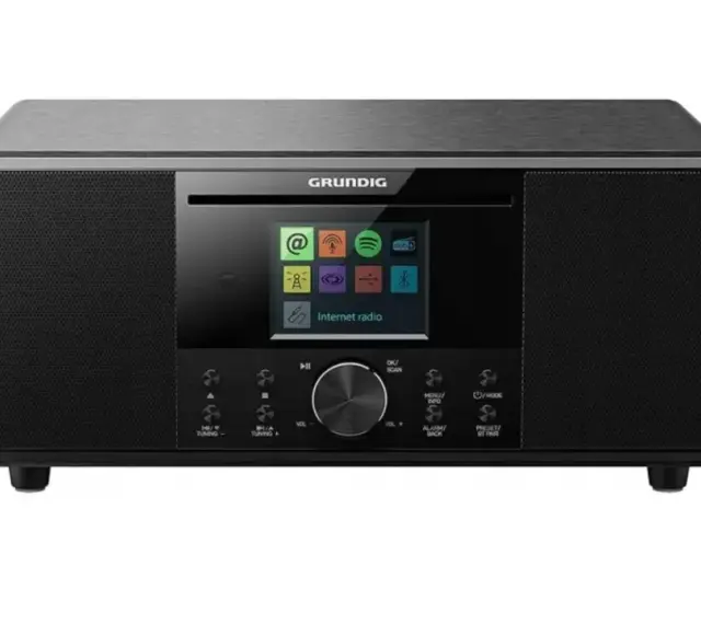 Czarny, nowoczesny Grundig z kolorowym wyświetlaczem, oferujący najlepsze radio internetowe.